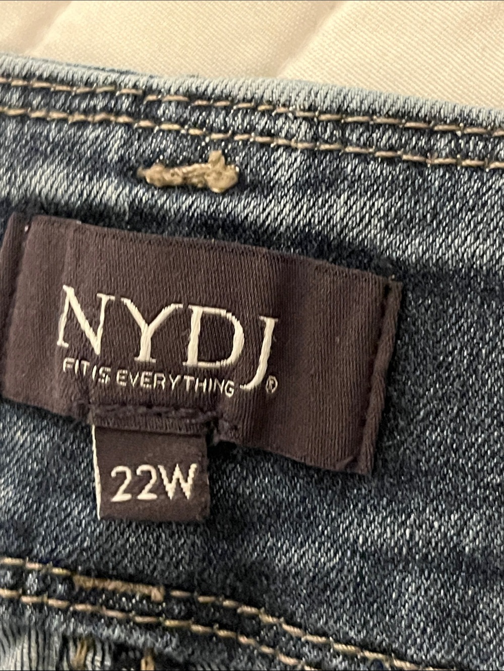 NYDJ Wide-Leg Crop Blue Jeans w/Sanding & Whiskering - Picture 4 of 7